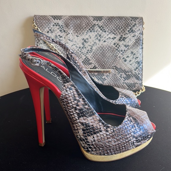 Aldo Platform Peep Toe Sling Back in Snakeskin w/ Red & Yellow w/ Clutch - Picture 2 of 5